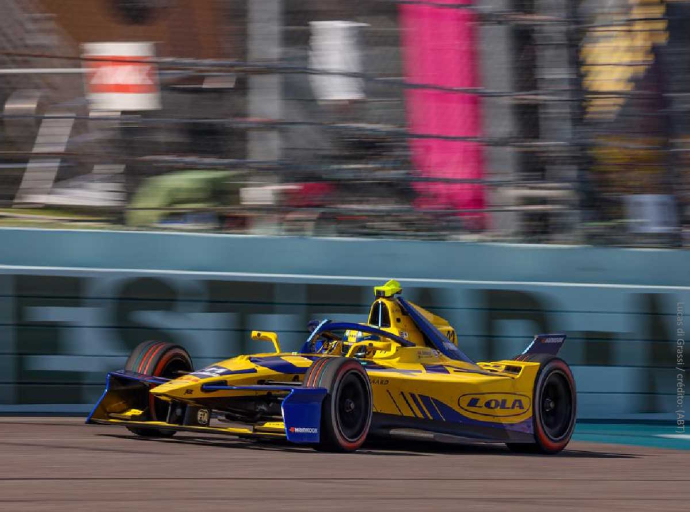 Fórmula E - Di Grassi dá primeiro pódio à Lola Yamaha ABT